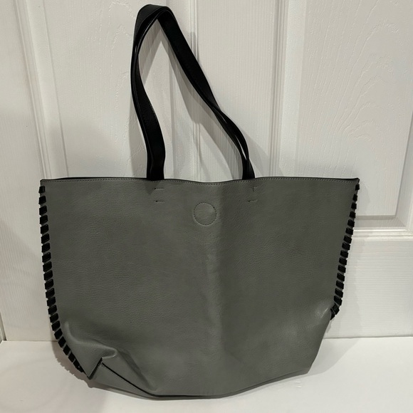 NORDSTROM RACK Large Woven Leather Travel Tote Handbag Purse - gray & black - Picture 1 of 4